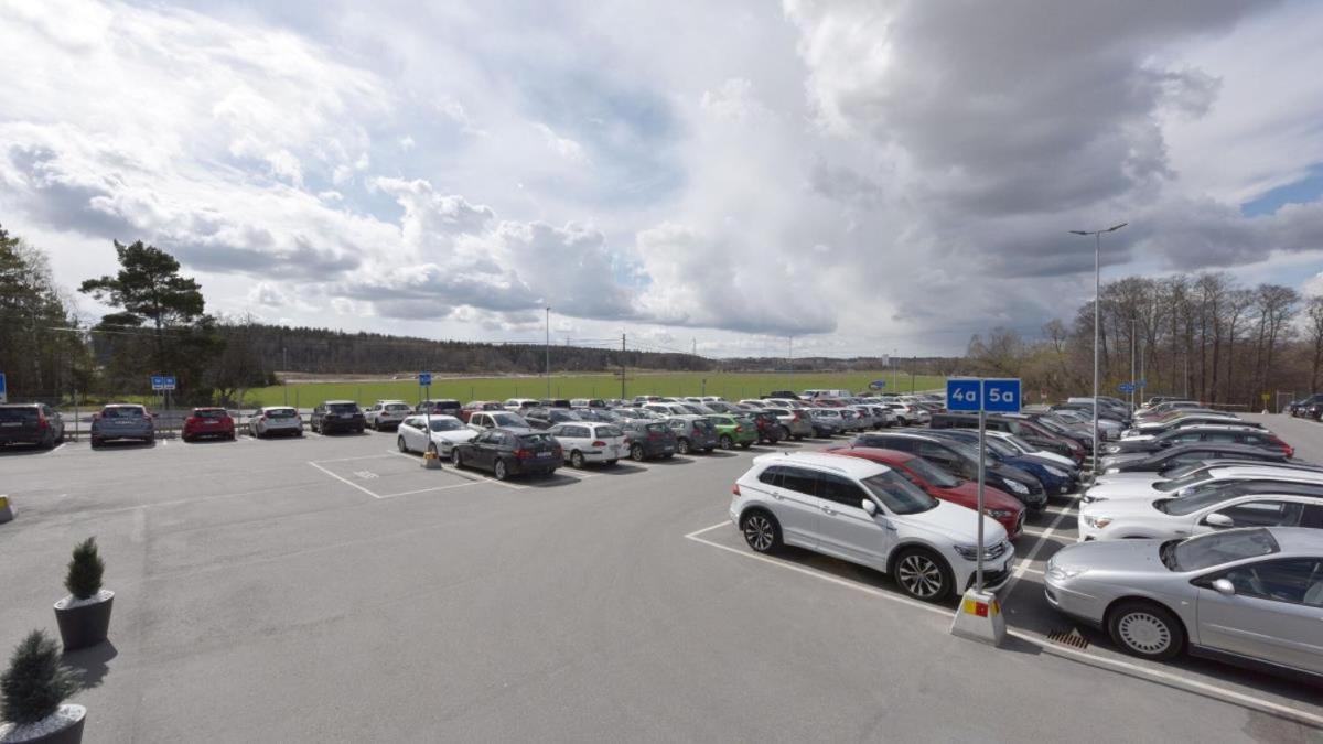 Maby Park Hotel Arlanda Luaran gambar